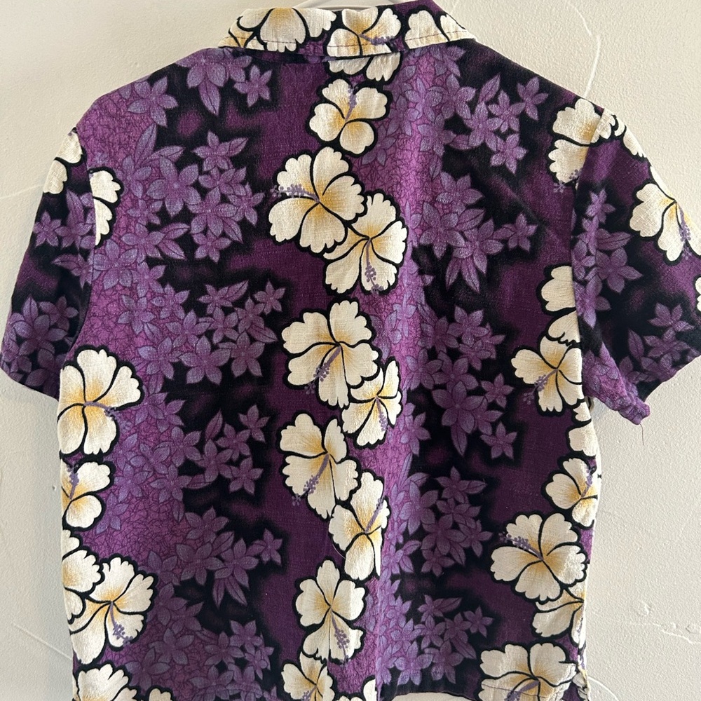 Vintage Hilo Hattie Floral Hawaiian Shirt - Picture 2 of 3